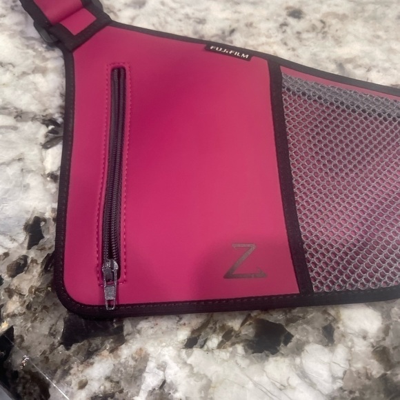 FujiFilm Crossbody Purse woman’s - Picture 5 of 11